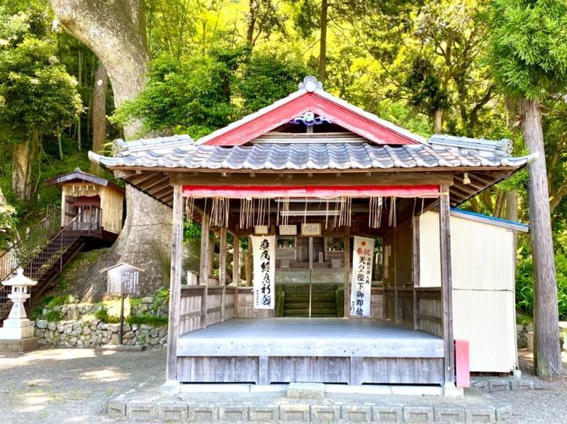 谷津神社,静岡県静岡市駿河区丸子４７９０−１