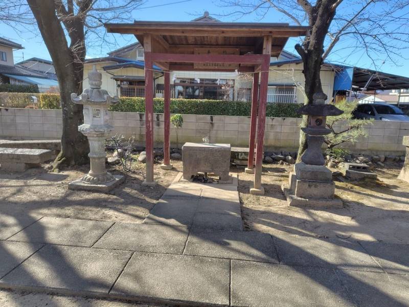 下長磯稲荷神社,群馬県前橋市下長磯町132