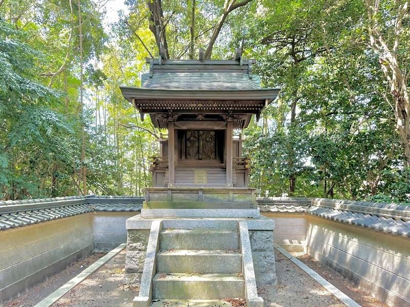 御衣野小津神社,三重県桑名市多度町御衣野２２２２