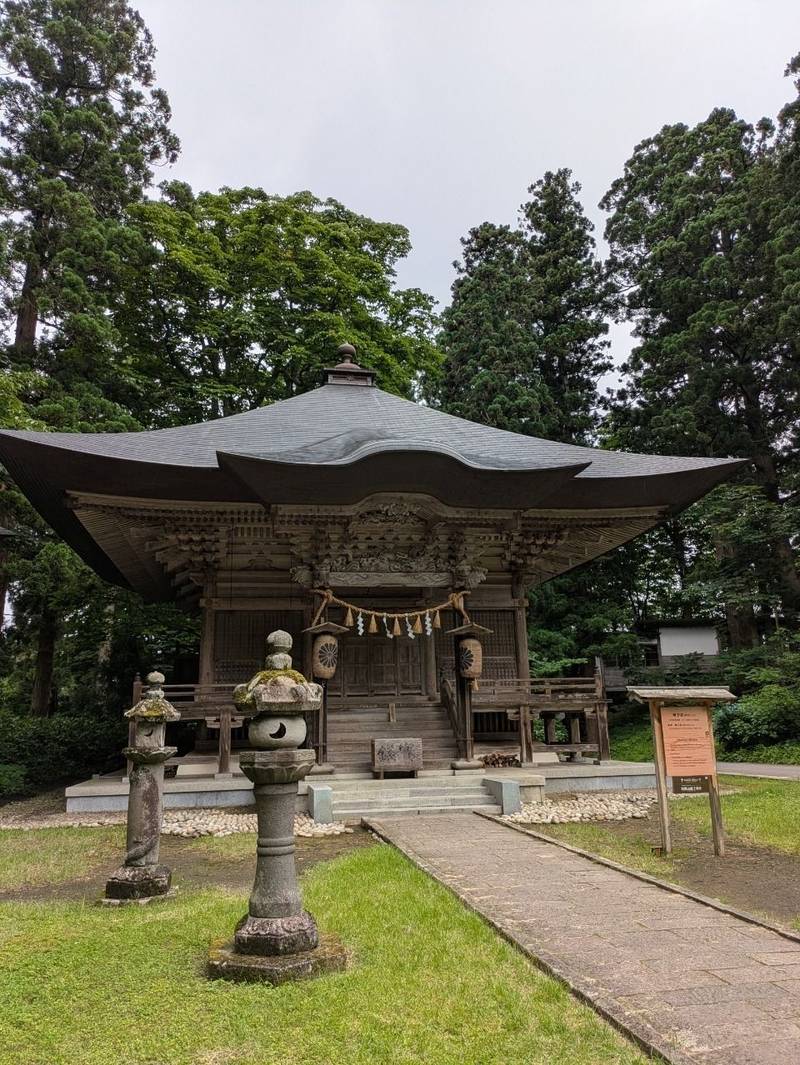 蜂子神社,山形県鶴岡市羽黒町手向字手向7