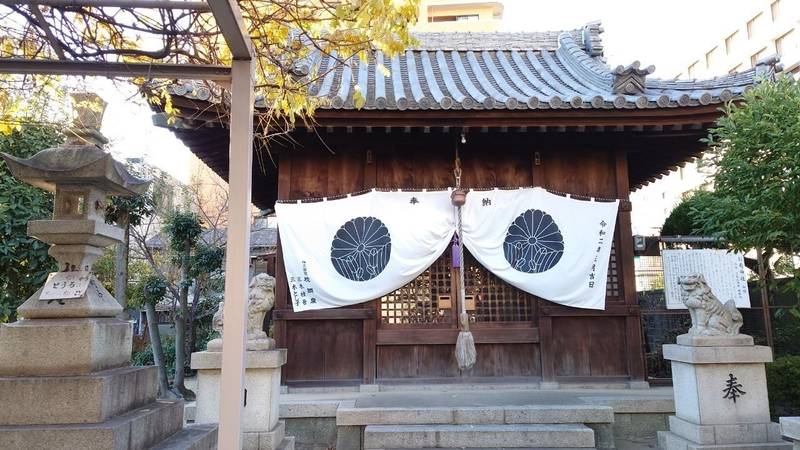 十二所神社 (お菊神社)