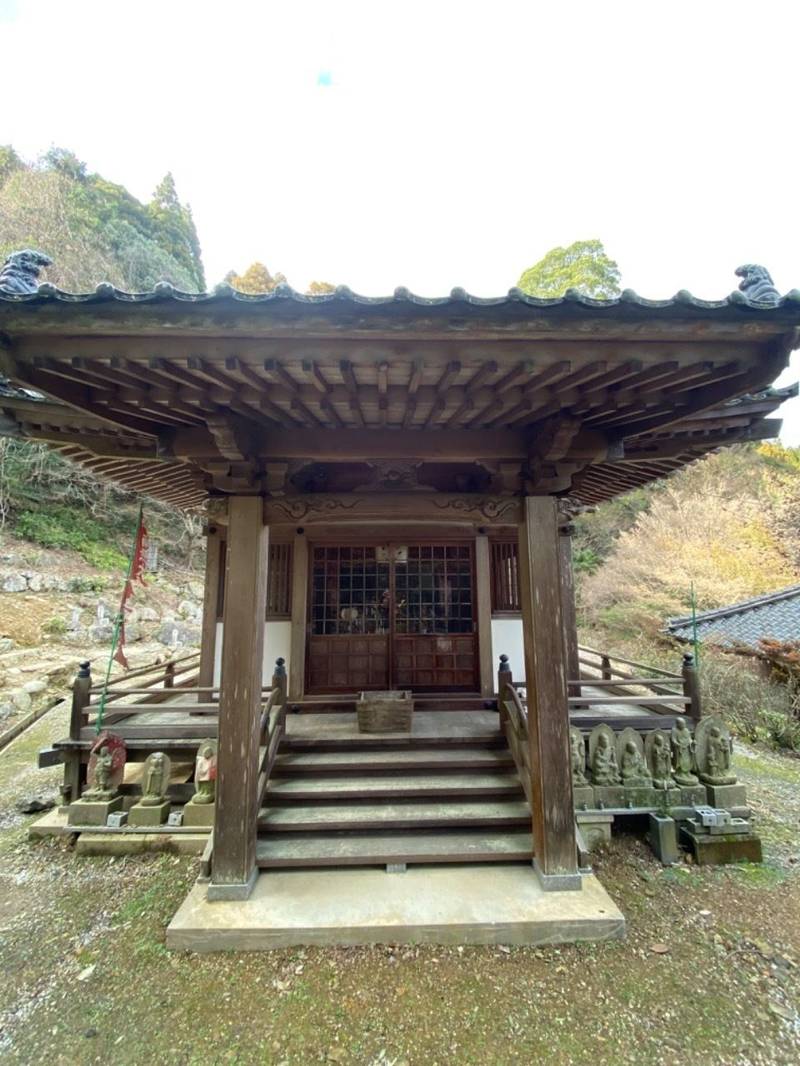 神上寺,山口県下関市豊田町大字江良６２４