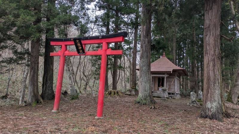 大滝神社,宮城県加美郡加美町鹿原南滝庭５７