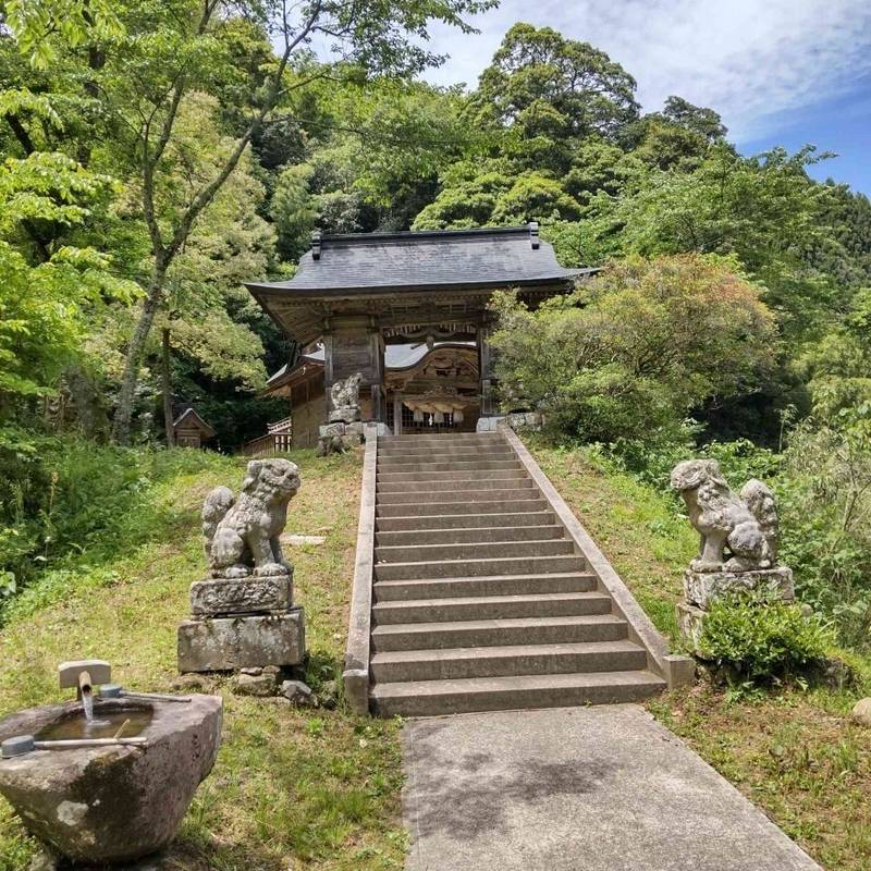 田村神社,島根県松江市八雲町西岩坂2302