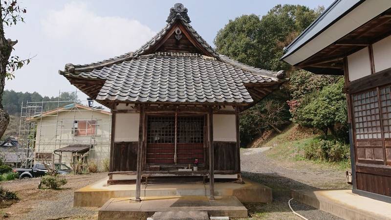 瑠璃寺,京都府綾部市大畠町東谷田４０