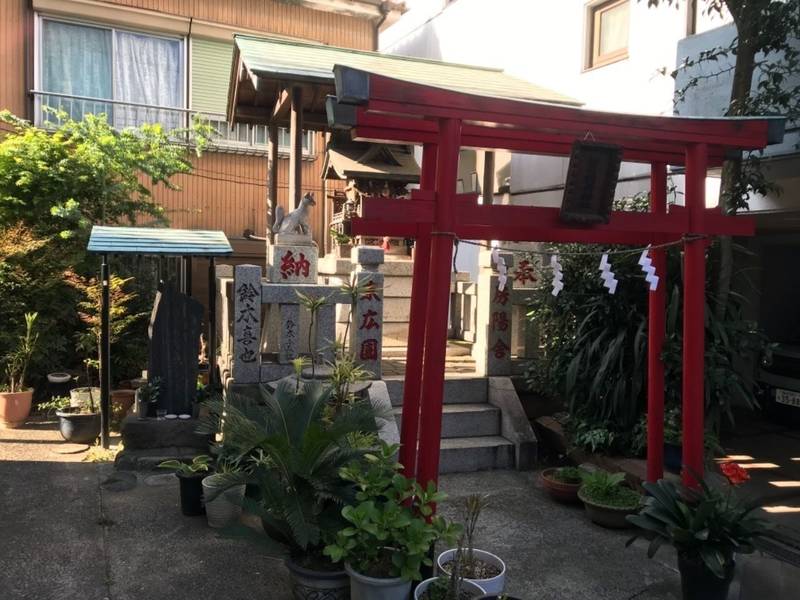 箭弓稲荷神社     (六角橋),神奈川県横浜市神奈川区西神奈川3-9-6
