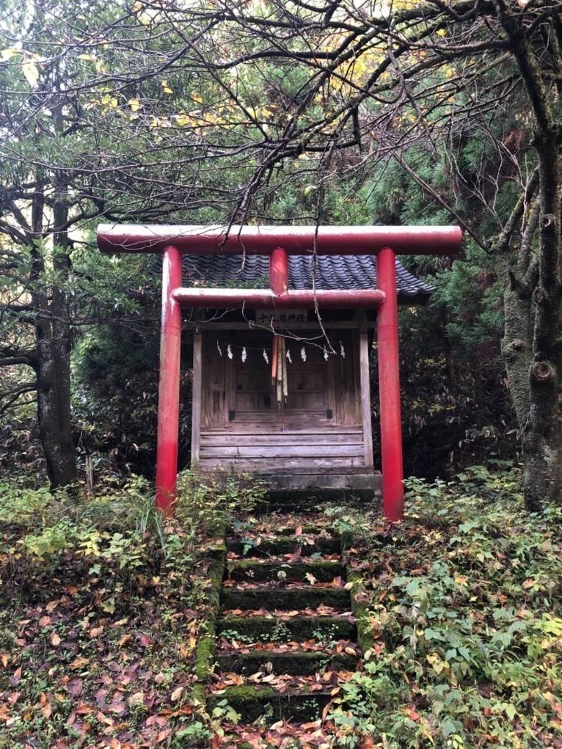 十二瀧神社,山形県酒田市北俣字鹿島
