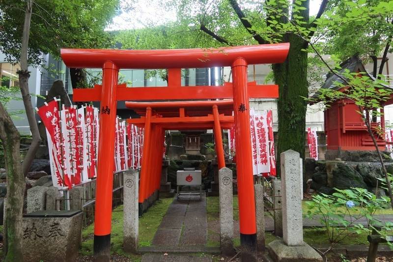 若宮連理稲荷社,愛知県名古屋市中区栄3丁目35-30
