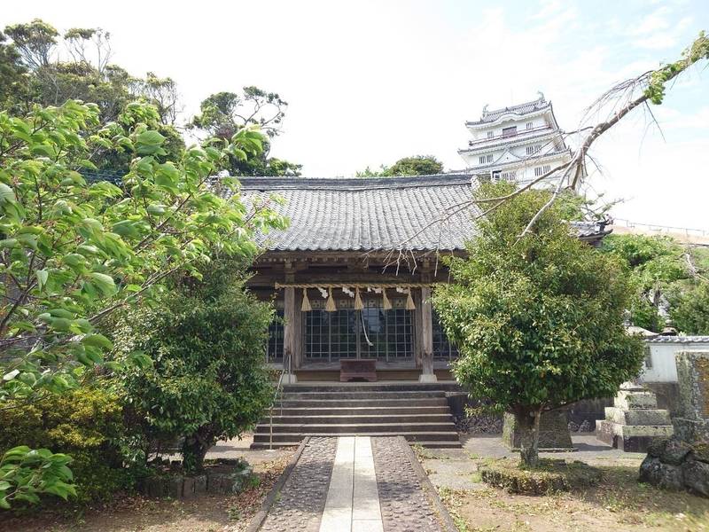 平戸護国神社,長崎県平戸市岩の上町１５１７