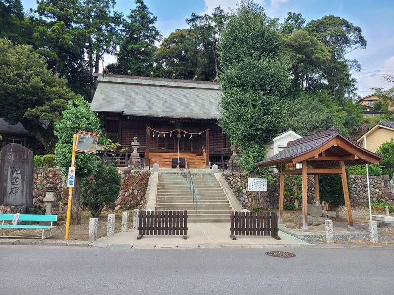 千 ヶ 瀬 神社