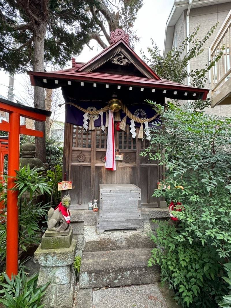 伏見稲荷社  (田園調布),東京都大田区田園調布1-35-7