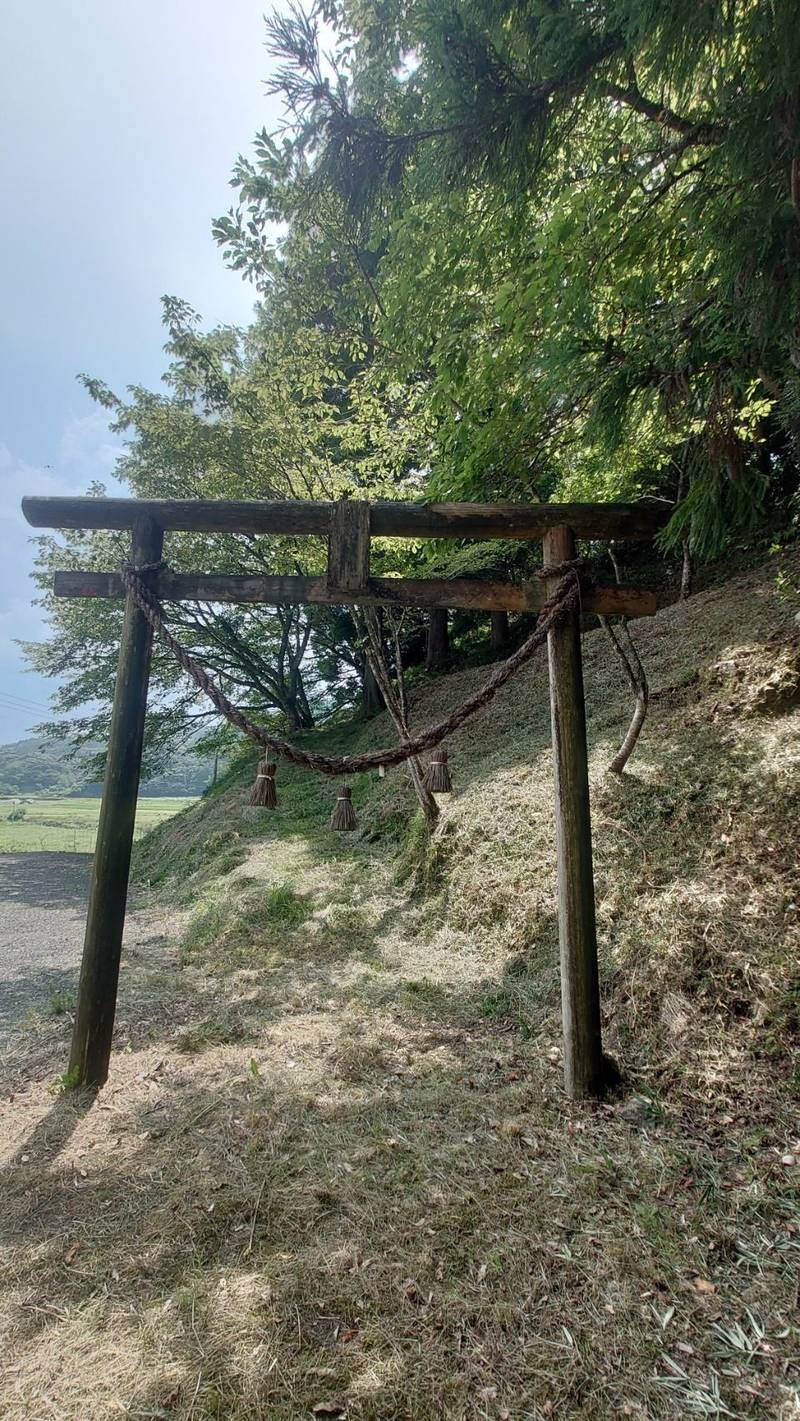 須賀社,山口県美祢市秋芳町嘉万4991