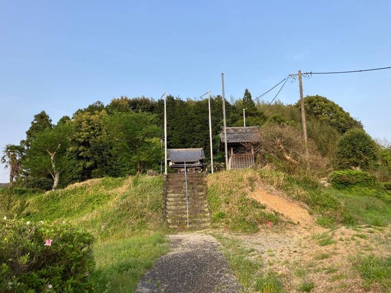 萱間神社,静岡県袋井市萱間1247