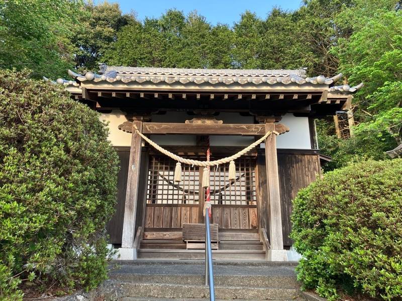 萱間神社,静岡県袋井市萱間1247