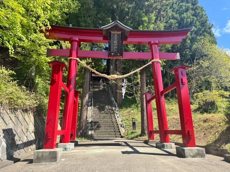 飯縄神社（皇足穂命神社）,長野県長野市富田380