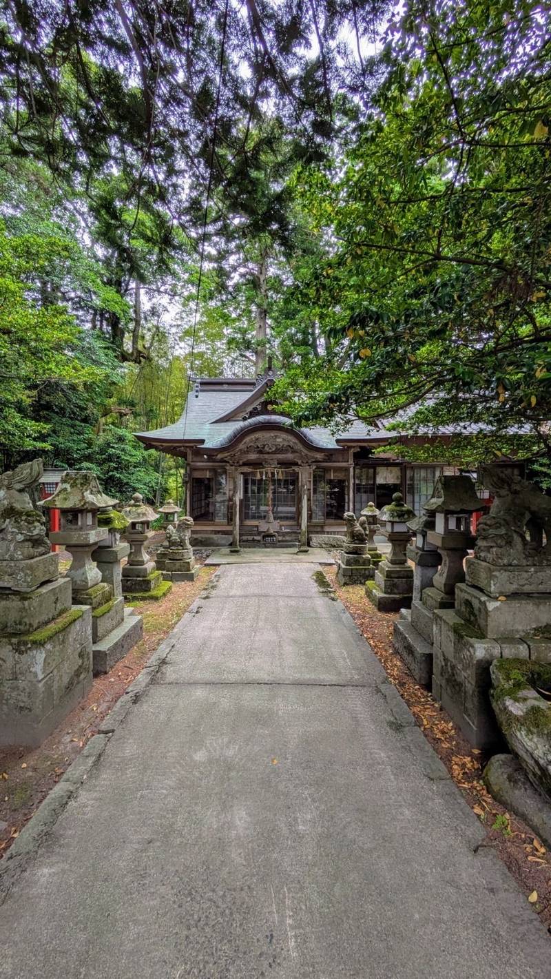 日吉神社,鳥取県西伯郡大山町赤松９４３