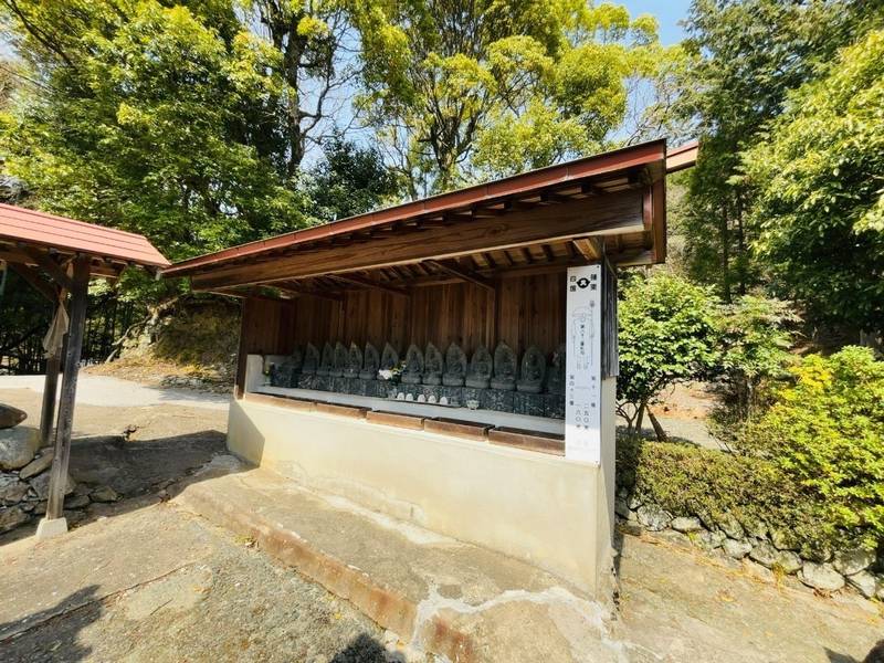 鳥越観音堂,福岡県糟屋郡篠栗町篠栗2302-3