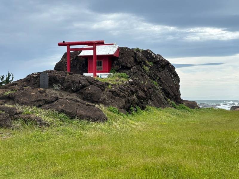 渚弁財天祠,千葉県南房総市白浜町白浜232-4