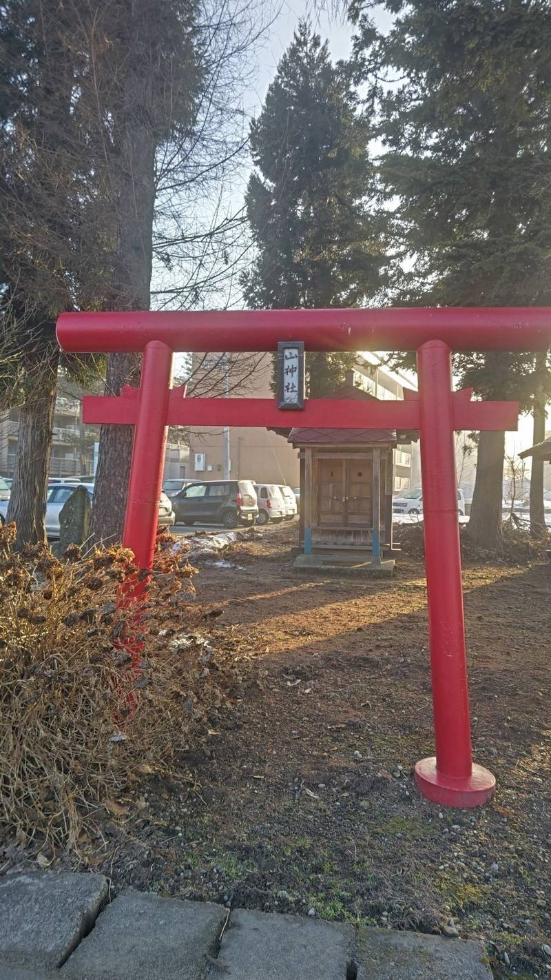 山神社   (新庄市十日町),山形県新庄市十日町6717