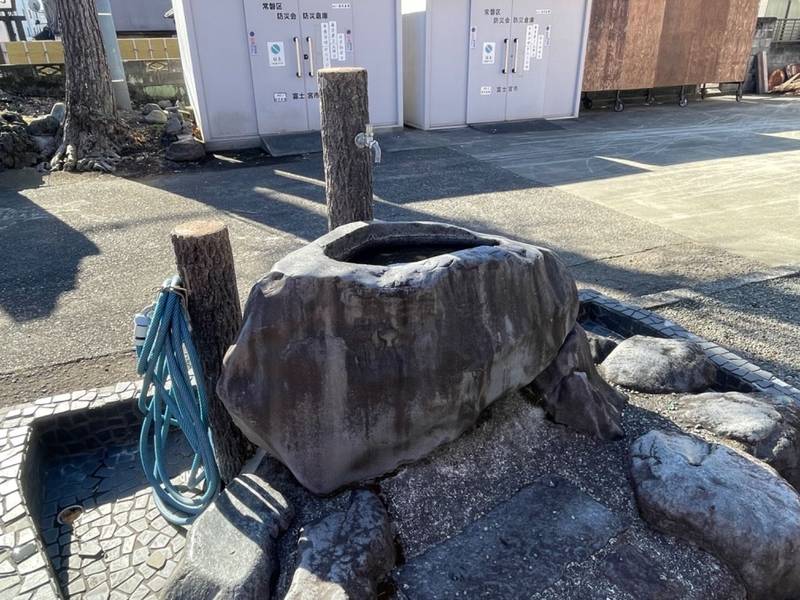 棹地稲荷神社,静岡県富士宮市中央町7−6