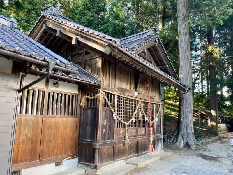 牛牧神社,長野県下伊那郡高森町牛牧２１０４