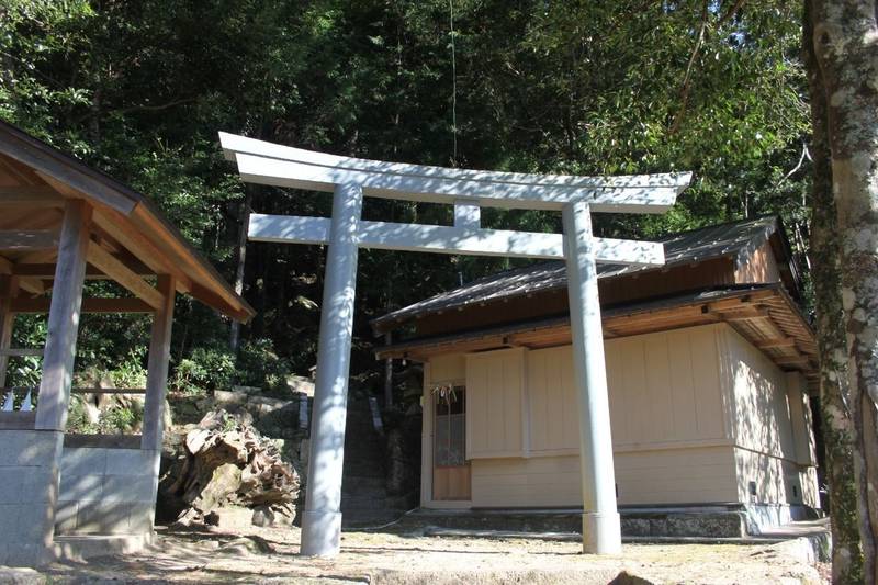 八幡神社  (名柄町),三重県尾鷲市名柄町 290