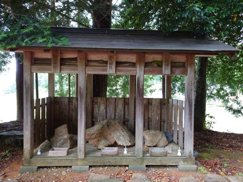 十二社神社  (梅迫町),京都府綾部市梅迫町池ノ谷４７