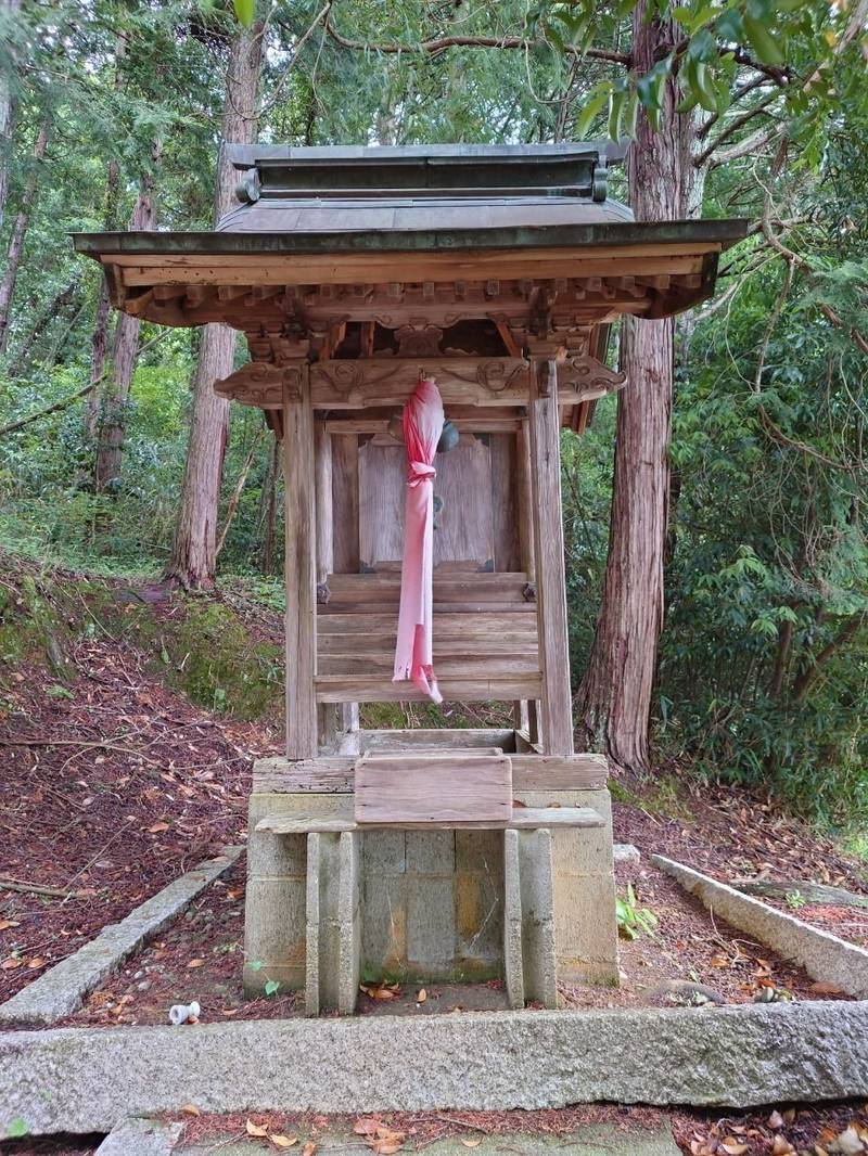 十二社神社  (梅迫町),京都府綾部市梅迫町池ノ谷４７