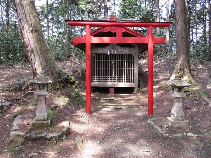 稲荷神社  (栗町),京都府綾部市栗町土居ノ内２９−１
