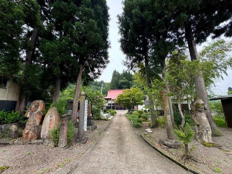 雲岩寺,秋田県湯沢市相川字麓105