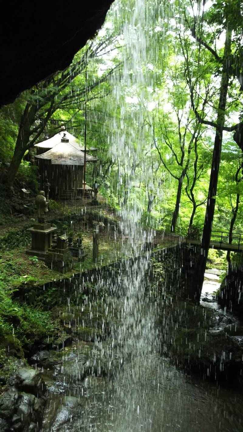 星谷寺     (星の岩屋)の見どころ