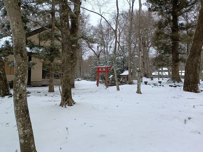 長倉神社,長野県北佐久郡軽井沢町大字長倉字長倉２２８３