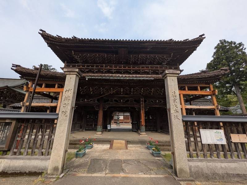 城端別院善徳寺,富山県南砺市城端４０５