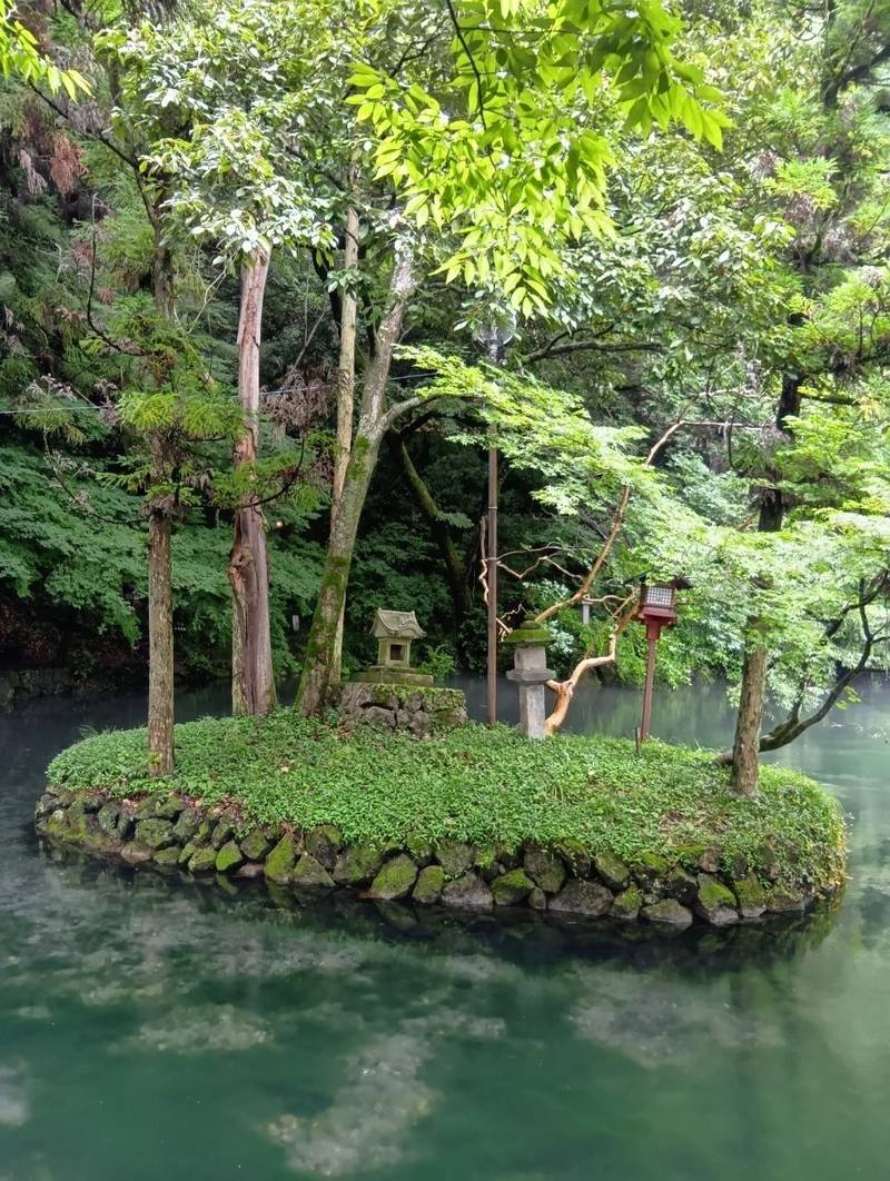 涌釜神社,栃木県佐野市出流原町１１１７