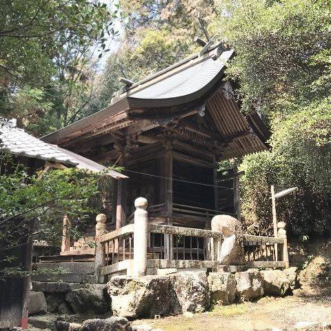石根依立神社,岡山県和気郡和気町原