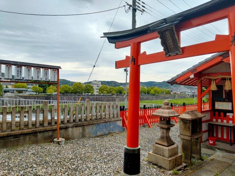 松明殿稲荷神社,京都府京都市下京区稲荷町452-1
