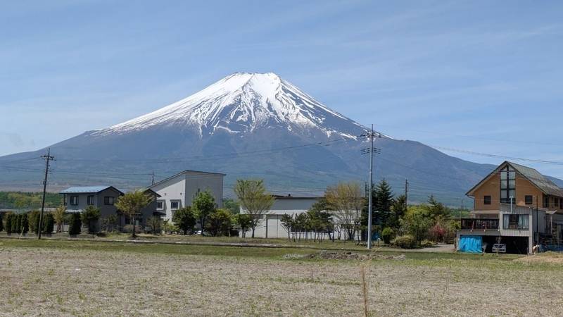 内野浅間神社,山梨県南都留郡忍野村内野１