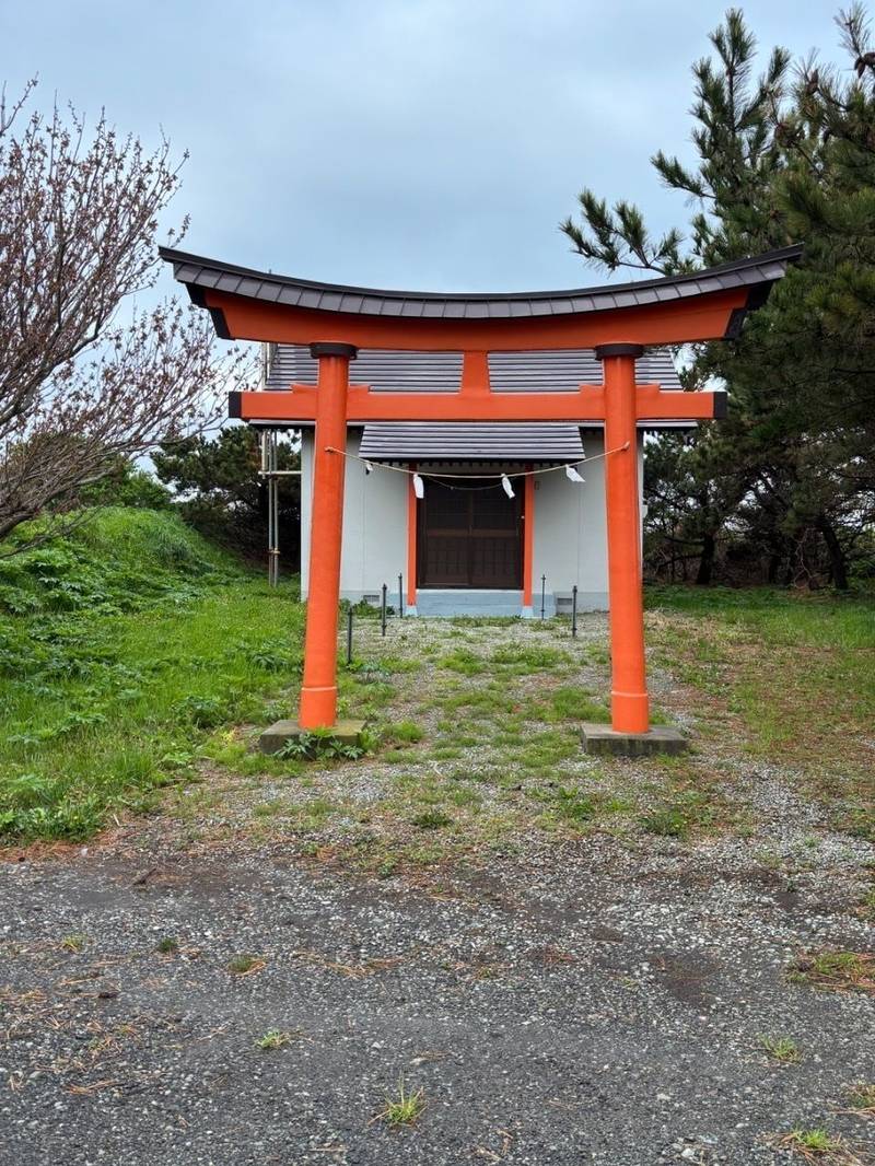大崎稲荷神社,北海道檜山郡上ノ国町字大崎188番地