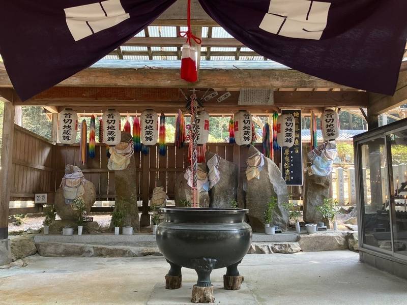 首切地蔵尊,兵庫県丹波市山南町谷川315