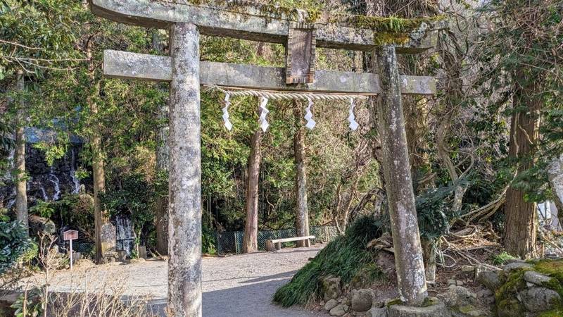 瀧川神社,静岡県三島市川原谷755-1