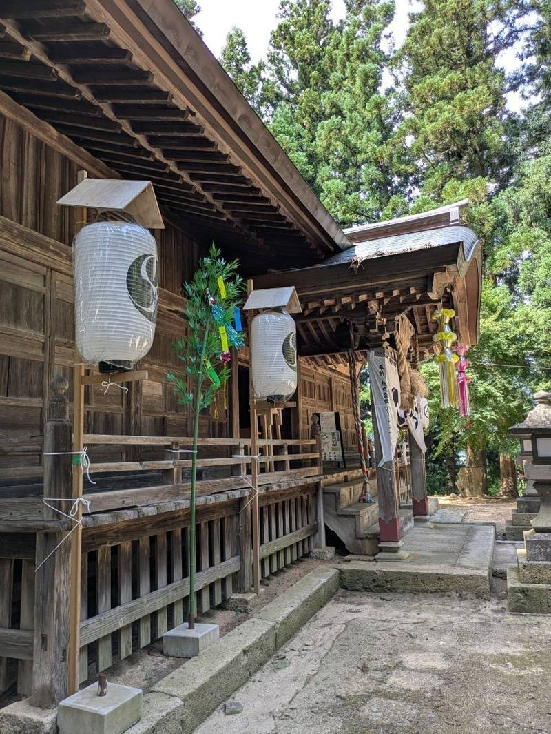 八乙女八幡神社,山形県西置賜郡白鷹町荒砥甲字楯廻1092
