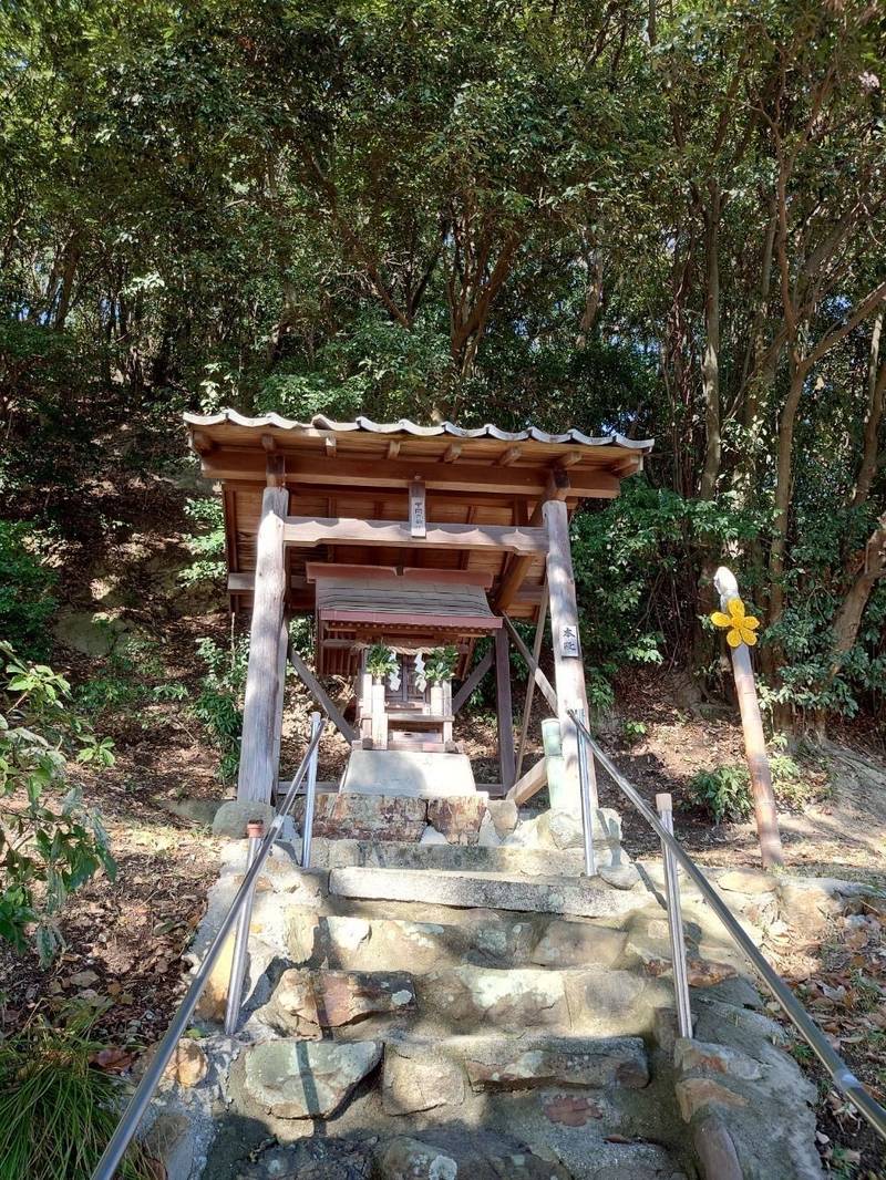 弓敷天満宮,愛媛県松山市高岡町220