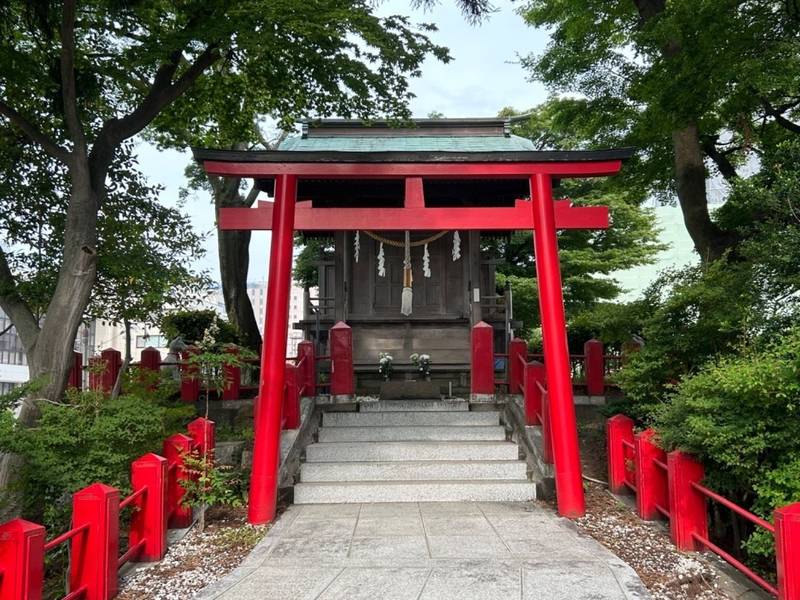 光明稲荷大明神,宮城県仙台市宮城野区榴岡４丁目１１−１１