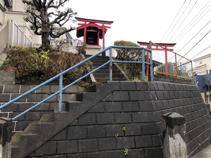 神社      (新石川),神奈川県横浜市青葉区新石川1丁目17