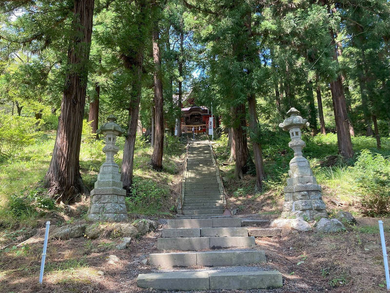 蚊里田八幡宮,長野県長野市若槻東条字蚊里田1313番地