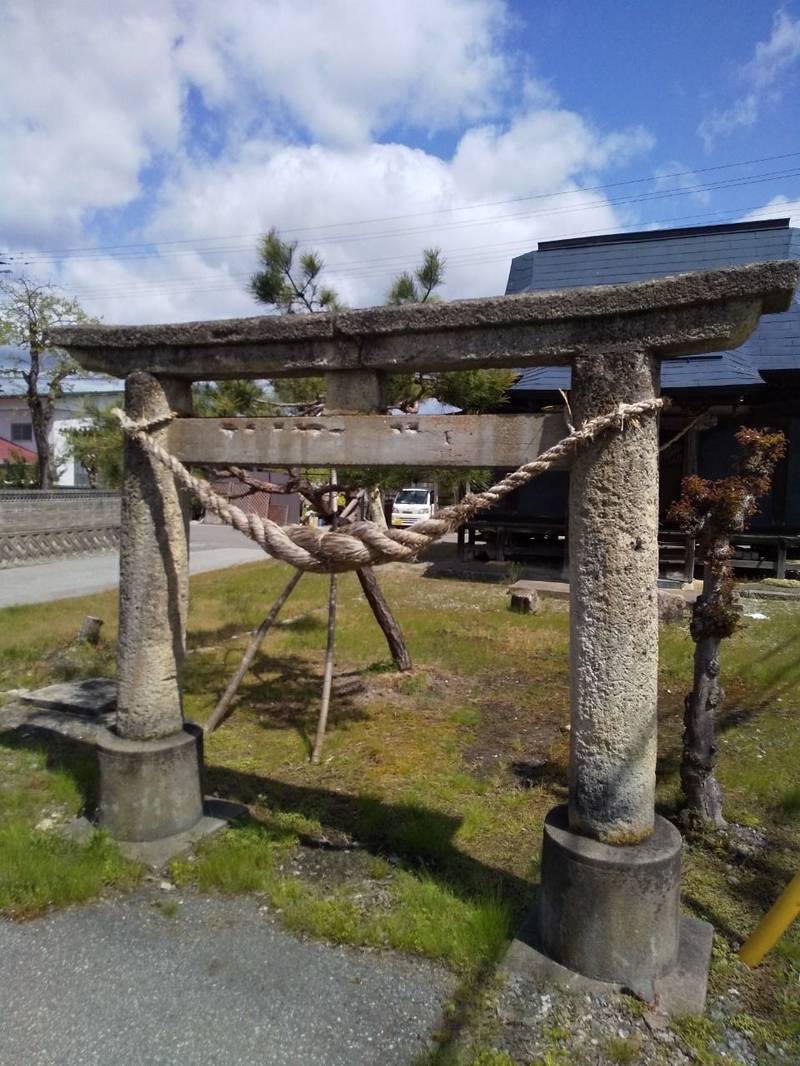 雷神堂,山形県東根市長瀞１２３５