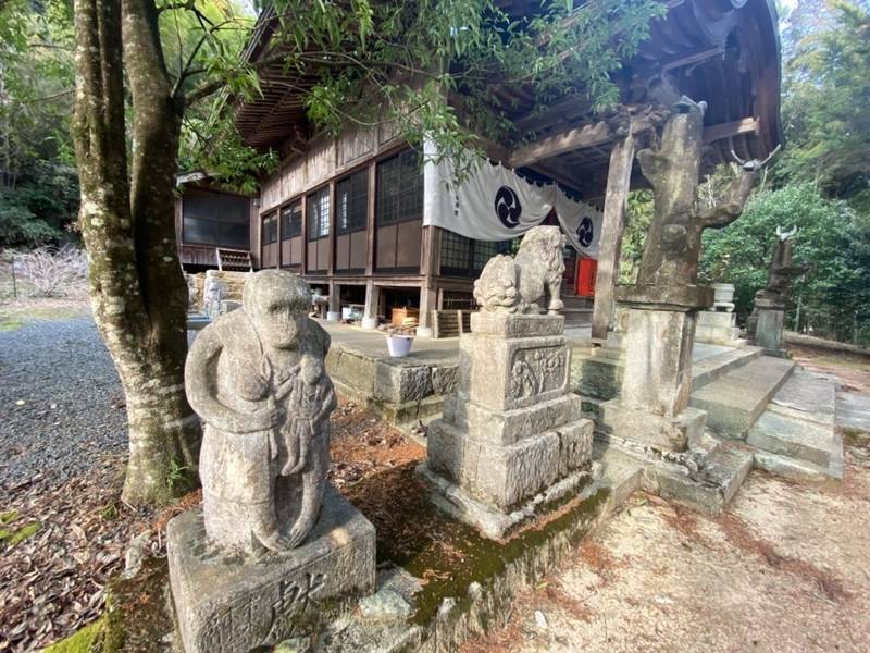 青景八幡宮,山口県美祢市秋芳町青景1795番地