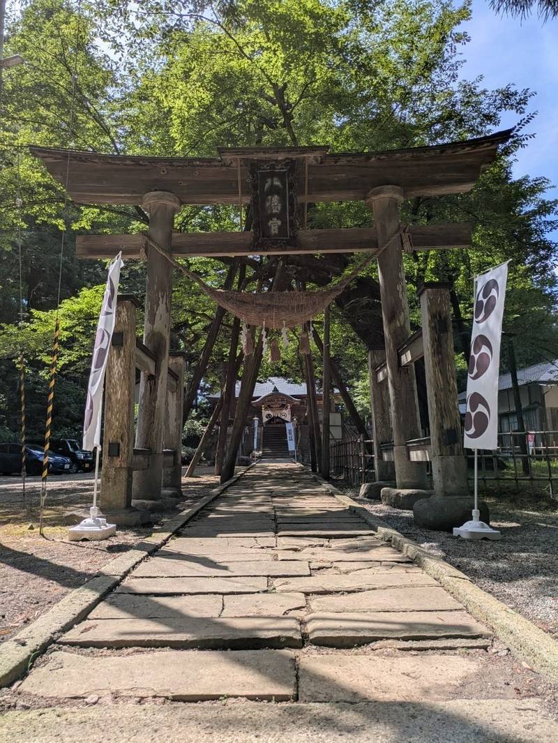 八乙女八幡神社,山形県西置賜郡白鷹町荒砥甲字楯廻1092