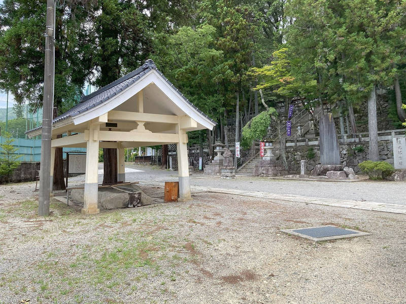 郊戸八幡宮,長野県飯田市今宮町４丁目６２０７
