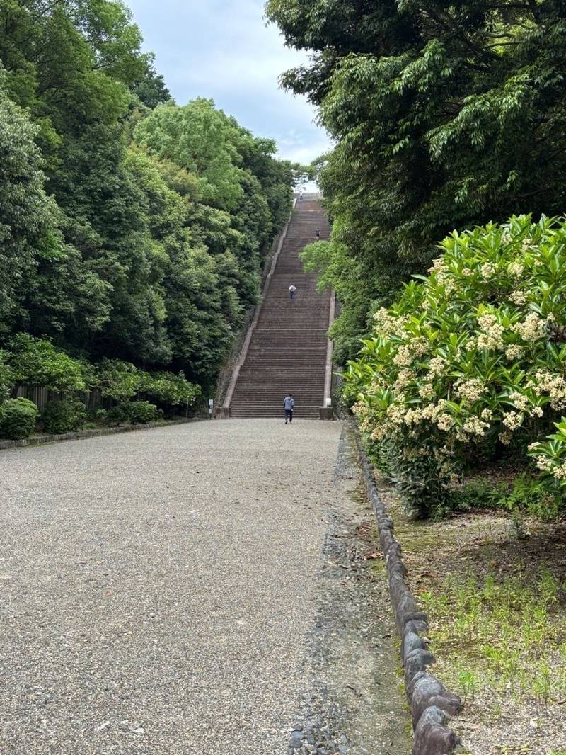 伏見桃山陵  (明治天皇陵),京都府京都市伏見区桃山町古城山